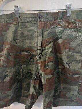 J.Crew Camo Shorts 34", 9” Inseam Stretch Cotton Zip Front